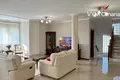 5-Schlafzimmer-Villa 360 m² Urbanizacion Dona Pepa, Spanien