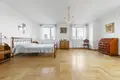 Mieszkanie 4 pokoi 196 m² Warszawa, Polska