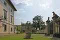 Villa 13 bedrooms 2 400 m² Pardossi, Italy