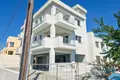 Mieszkanie 2 pokoi 71 m² Pervolia, Cypr