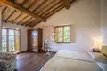 Commercial property 650 m² in Siena, Italy