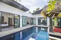 3 bedroom apartment 338 m² Si Sunthon, Thailand