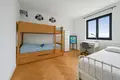 3 bedroom apartment 104 m² Paris, France