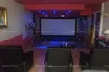 Вилла 8 спален 1 610 м² Chiva, Испания