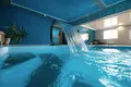 Complejo residencial Residential complex with a swimming pool, meeting rooms and a spa area near a metro station, Istanbul, Turkey