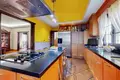 Haus 4 Schlafzimmer 500 m² Dos Hermanas, Spanien