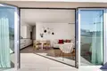 Mieszkanie 2 pokoi 87 m² Torrevieja, Hiszpania
