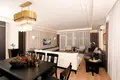 Квартира 5 комнат  Бейликдюзю, Турция