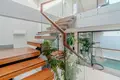 2 bedroom Villa 172 m² Kerobokan, Indonesia