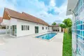 3-Schlafzimmer-Villa 250 m² Si Sunthon, Thailand