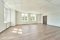 Oficina 50 habitaciones 1 710 m² en Minsk, Belarús