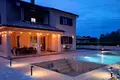 Дом 4 спальни 132 м² Vinez, Хорватия