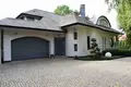 Herrenhaus 5 zimmer 412 m² Pruszkow, Polen