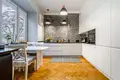 Mieszkanie 2 pokoi 56 m² w Warszawa, Polska