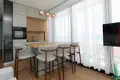 Apartamento vacacional de lujo en alquiler diario junto a la playa y con piscina en Radhima Vlora, Albania