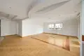 Mieszkanie 3 pokoi 137 m² Warszawa, Polska