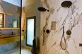 4-Schlafzimmer-Villa 702 m² lAlfas del Pi, Spanien