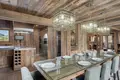 Chalet 7 rooms 280 m² in Saint Georges sur Allier, France