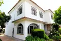 Haus 5 Schlafzimmer 279 m² Dos Hermanas, Spanien