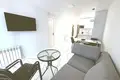 На год