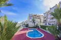 Mieszkanie 2 pokoi 80 m² Torrevieja, Hiszpania