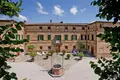 Villa 10 bedrooms 4 331 m² Siena, Italy