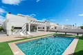 Villa de tres dormitorios 109 m² Urbanizacion Dona Pepa, Španjolska