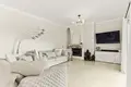 3 bedroom house 179 m² Dos Hermanas, Spain