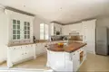 5-Schlafzimmer-Villa 290 m² in Frankreich, Frankreich