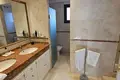 Mieszkanie 4 pokoi 147 m² Estepona, Hiszpania