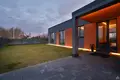 Dom 5 pokojów 290 m² Marupe, Łotwa