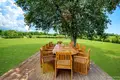 4 bedroom house 470 m² Baderna, Croatia