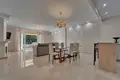 Wohnung 3 Schlafzimmer 151 m² Estepona, Spanien