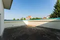 House 568 m² Slabada, Belarus