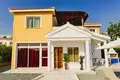 Dom 3 pokoi 250 m² w Peyia, Cypr