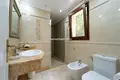 5-Schlafzimmer-Villa  Artola, Spanien