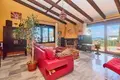 4 bedroom house 261 m² Dos Hermanas, Spain