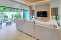 Вилла 2 спальни 190 м² Чалонг, Таиланд