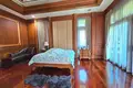 5 bedroom house  Chaophraya Surasak, Thailand