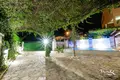 villa de 5 chambres 198 m² Tivat, Monténégro