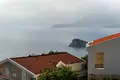 3-Schlafzimmer-Villa 114 m² Sveti Stefan, Montenegro