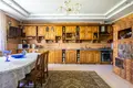 Casa 7 habitaciones 369 m² Dziescanski sielski Saviet, Belarús