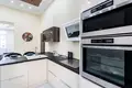 2 bedroom apartment 88 m² Central Hungary, Hungary