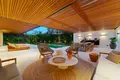 6-Schlafzimmer-Villa 899 m² Marbella, Spanien