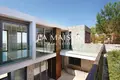 4 bedroom house 280 m² Tsada, Cyprus