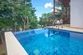 6 bedroom house 385 m² Coxen Hole, Honduras