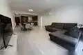 Apartamento 3 habitaciones  Koinoteta Agiou Tychona, Chipre