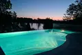 Дом 4 спальни 360 м² Обреновац, Сербия