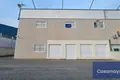 Warehouse 1 050 m² in Alicante, Spain