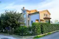villa de 5 dormitorios 240 m² Montenegro, Montenegro